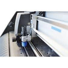 Per il reparto di stampa digitale ci avvaliamo di macchine canon formato massimo 33×70 e konica minolta formato massimo 33×120, plotter canon per stampe fotografiche formato massimo cm. Fustellatrici Digitali Unifeed 35 50 Plastitech Srl