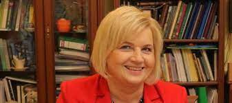 Lidia staroń padła ofiarą jarosława kaczyńskiego, który wykorzystał ją do swoich celów politycznych próbując przykryć inne ważne problemy. Senator Lidia Staron Zmaga Sie Z Powazna Choroba Czeka Mnie Najtrudniejsza Walka W Zyciu Olsztyn