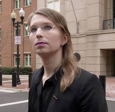 Chelsea manning is the transgender us soldier formerly known as bradley manning, who passed to wikileaks a series of documents known as the iraq and afghan war logs, the diplomatic cables, and guantanamo bay files. Gericht Ordnet Sofortige Freilassung Von Chelsea Manning An Welt