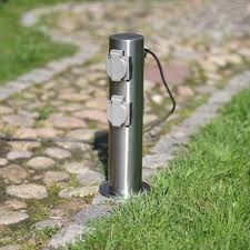 Steckdosen in küchenrückwand maßgefertigte küchenrückwand aus glas mit aussparungen für, mennekes 930030 steckdosen kombination amaxx 16235, wandverteiler stromverteiler mit 4x schuko steckdosen 2x, achja wir lieben unsere steckdose in der arbeitsplatte, schalter und steckdosen verstecken küchendesignmagazin, wohnen steckdosen was sie bei kauf und einbau beachten, mindestens 17. Garten Steckdosensaule Mit 4 Steckdosen Mit Klappdeckel Fur Aussen Stromverteiler Energiesaule Wohnlicht