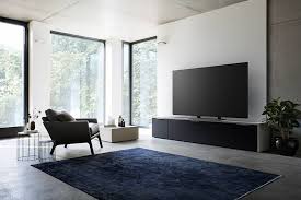Kleine wohnzimmer wohnzimmer dekor wohnzimmer design wohnung dekoration wohnung wohnzimmer wohnzimmer inspiration innenarchitektur wohnen chunky knitted blankets soft and comfortable: Das Wohnzimmer Im Wandel Steht Das Tv Gerat Weiter Im Mittelpunkt