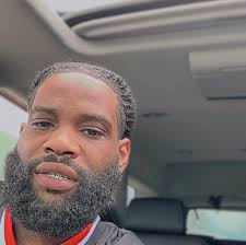 🚨 BREAKING NEWS The identity of the college student who unalived Charlie  Kirk has been revealed! His name is Tyler Robinson, a college student at  Utah Valley University, and he is just