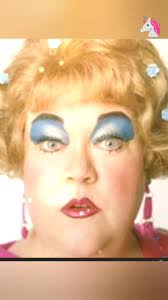 Kristin Beasley (@artsyenchantress)