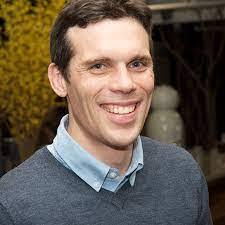 Hugh Brewster's Instagram, Twitter & Facebook