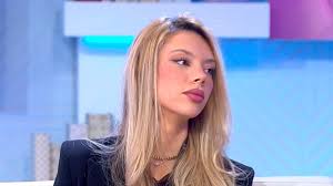 Laura Matamoros y Alejandra Rubio en estado de guerra por Carlo Costanzia: "Pelele"