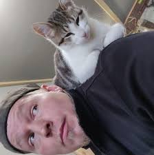 New to town, is the Robbins Island walk paths safe for a female to walk  alone