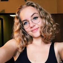 Sophia Mack's Instagram, Twitter & Facebook