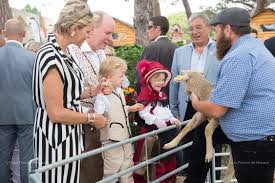 De broer van de prinses, gareth wittstock, nam ook deel. Prins Albert Ii En Prinses Charlene Van Monaco