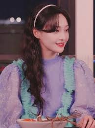 Một vài nguồn tin cho biết, nữ hoàng thanh xuân trịnh sảng dự định chuyển mình với hình tượng mới, sánh đôi cùng hoắc kiến hoa trong dự án truyền hình việt nữ kiếm. 6 Ly Do Khiáº¿n Trá»‹nh Sáº£ng Khong Con Ä'Æ°á»ng Trá»Ÿ Láº¡i Showbiz