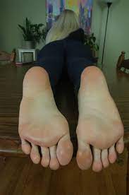 Kylie Toe Candy - Long Toenails - Social Media Feet