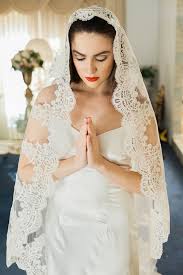 Complete Wedding Veils Guide All There Is To Know About A Bridal Veil Wedding Veils Lace Wedding Veil Vintage Lace Cathedral Veil