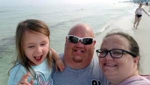 April Elmore's Instagram, Twitter & Facebook