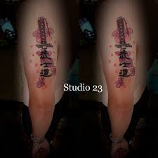 Bushido was established in the fall of 2000, and we pride ourselves in offering professional custom tattoos in a clean, safe, sterile, alberta health services approved, fun. Abstract Katana And Bushido In Tattoo Studio 23 Tattoo Piercing In Trikala And Nicosia Facebook