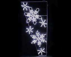 Our city customers benefit from increased foot traffic and an overall more at display sales, whether you're looking for simple or grand, we can help. White Snowflake Light Pole Christmas Decorations Yandecor