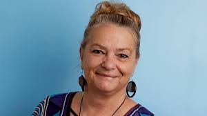 Vicki Wade's Instagram, Twitter & Facebook