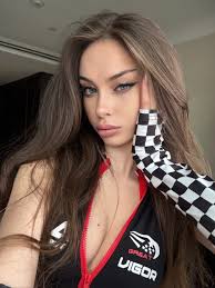 Diana Babyna - Diana Babyna's free sexy pics galleries & more from her at Babepedia