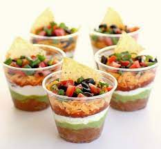 65 Summer Wedding Appetizers Little Bites For Your Big Day Recipes Seven Layer Dip Food