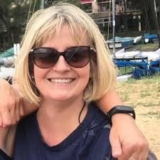 Lesley Hobbs (@DameHobbs)