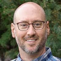 Brad Figg's Instagram, Twitter & Facebook