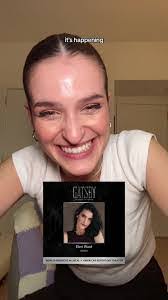 Ellery Ward's Instagram, Twitter & Facebook