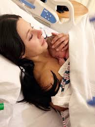 23 years of schooling combined, WE MADE IT SISSYS!  👩🏽‍🎓👩🏽‍🎓👩🏼‍🎓🎉🧠 Congratulations to my youngest sister Daria for  graduating as a Doctor of Dental Surgery from UofT today! Beyond proud of  you! You