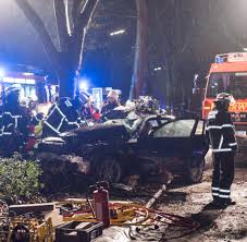 Die niederschlagswahrscheinlichkeit liegt bei 10 %. Unfall Bei Illegalem Autorennen Sind Hamburger Raser Auch Einbrecher Welt