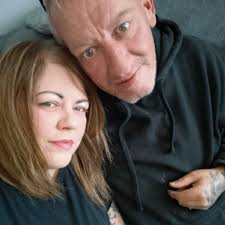 Does anyone know of anyone who will jet wash my back yard for cheap please?  Sick of waiting