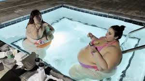 SSBBW Big Brave Babe And Kayla Paolini Pool Fun And Weigh In - EPORNER