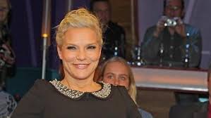 Johannes oerding concert in hemer, tickets for johannes oerding in hemer, is a concert which takes place on the 06/11/2021 at 18:30 in sauerlandpark hemer, hemer 13 feb 2022. Ina Muller Und Johannes Oerding Verliebt Verlobt Verheiratet