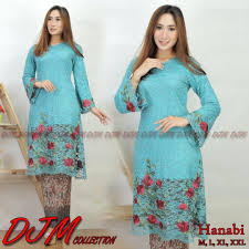 Gambar jahitan manik baju kurung my stitching world shop. Lace Baju Kurung Batik Couple Set Women S Fashion Muslimah Fashion Baju Kurung Sets On Carousell