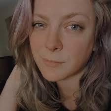 Molly Moss Fernandez (@heyitsmolly) • Threads, Say more