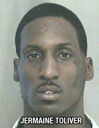 Woman arrested for trying to smuggle drugs into prison