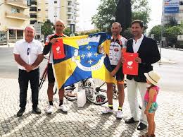 Distância de visibilidade horizontal (vv): Faro Saudou Ciclistas De Abrantes Que Percorreram En2 Em Tempo Recorde
