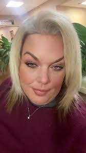 Amanda Sillman's Instagram, Twitter & Facebook