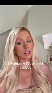 Ashley Dunning (@ashleydunningxo)