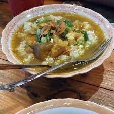 Tunjang merupakan bagian kaki sapi yang juga biasa disebut dengan kikil. Soto Kikil Sapi Wk66 Gresik Home Facebook