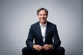 И такая позиция не направлена против китая, речь идет о сохранении международной системы, подчеркнул блинкен. Entoni Blinken Dedushka Kotorogo Rodom Iz Ukrainy Stal Gosudarstvennym Sekretarem Rubic Us