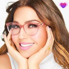 Ven a conocer la nueva línea de armazones 👓 Thalia Sodi y se de las  primeras en tenerlos. Te van a encantar! ❤️ ❤️ ❤️