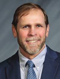 Electric co-ops cooperate for Farmfest displays