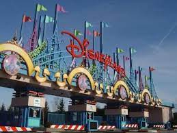 Top 10 Places To Visit In Usa Disneyland Park Disneyland Paris Best Amusement Parks