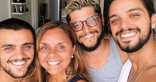 Família Simas: Entenda quem é quem e relembre os papéis dos irmãos na TV ·  Notícias da TV