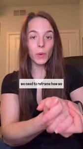 Bella Jones (@bellrojoe)