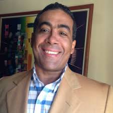 VICTOR PADRON (@neomundogana)