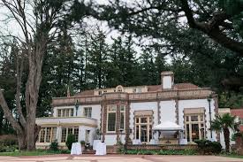 Lairmont Manor Wedding Venue In Bellingham Wa Pnw Wedding Photographer Caylie Mash Photography Wedding Inspiration Fall Venues Wedding Venues