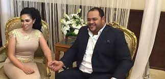 كان لي اخ يعمل بوظيفه مهمه وجاء ذات يوم وقال لي ان صديقه التاجربالازهر عاوز سائق لاولاده وزوجته. Ø´Ø§Ù‡Ø¯ ØµÙˆØ± Ø²ÙˆØ¬Ø© Ø§Ù„ÙÙ†Ø§Ù† Ù…Ø­Ù…Ø¯ Ù…Ù…Ø¯ÙˆØ­ Ø§Ù„ÙØªØ§Ù†Ø© Ø§Ù„Ø¬Ù…Ø§Ù„ ÙˆÙ‡Ø°Ø§ Ù‡Ùˆ Ø³Ø± Ø§Ù„Ø®Ù„Ø§Ù Ø§Ù„Ù…ØªØ³Ù…Ø± Ø¨ÙŠÙ†Ù‡Ù…Ø§ Ø£Ø®Ø¨Ø§Ø± Ø§Ù„Ø¹Ø±Ø¨