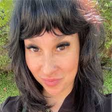 Veronica Caponio's Instagram, Twitter & Facebook