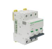 NEW Schneider IC65N Circuit Breaker Switch 3P C 32A