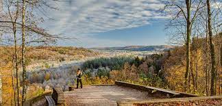 Ein großer teil der natur lettlands befindet sich in unberührtem, jungfräulichem zustand, was das land. Die Top 10 Sehenswurdigkeiten Latvia Travel