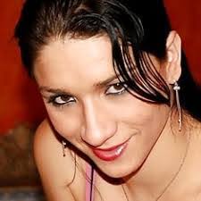 Adriana Rodrigues's Instagram, Twitter & Facebook