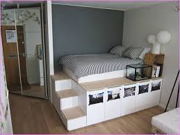 It might seem an intimidating task, but thanks to the creativity and skills of diy enthusiasts, they have come up with brilliant diy ideas that will help us to save money and time when building our own bed. Hot To Build A Platform Bed With Storage Diy Bed Frame With Storage Diy Storage Bed Platform Bed With Storage